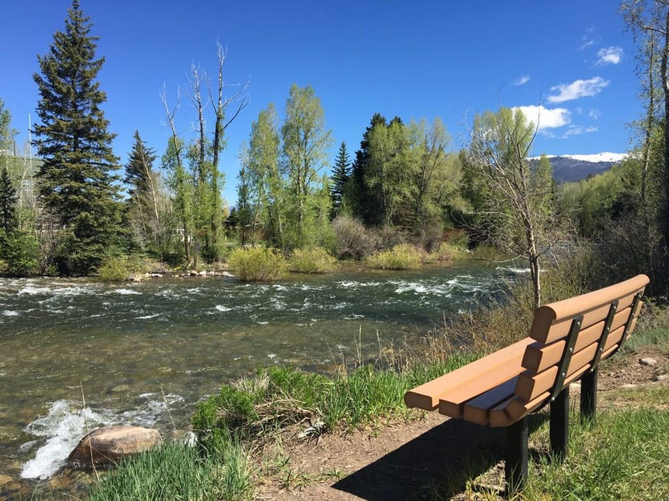 Two minute walk to the river