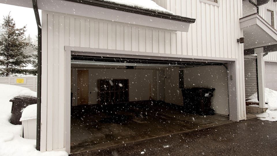 Private garage