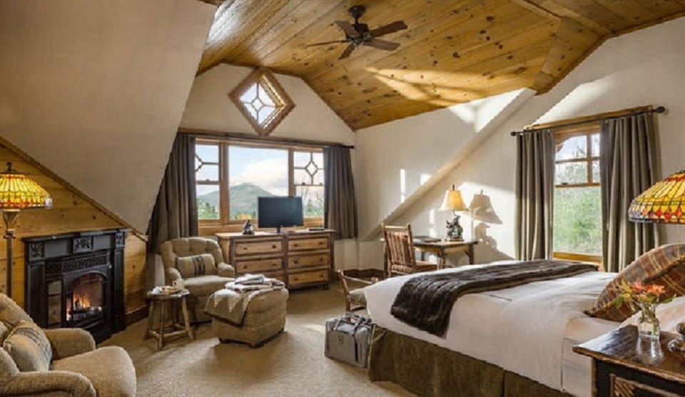 Master bedroom with a king, fireplace and on suite bathroom 