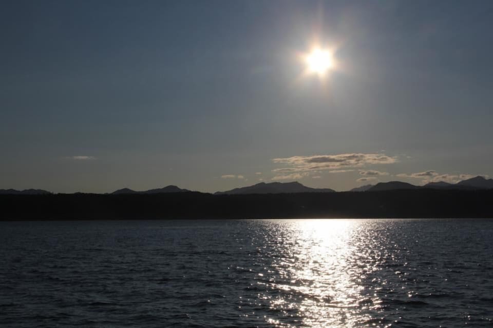 Late afternoon at high tide