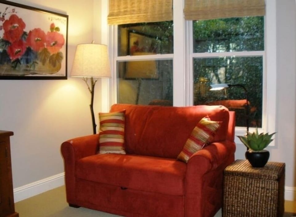 Library/computer room/2nd BR