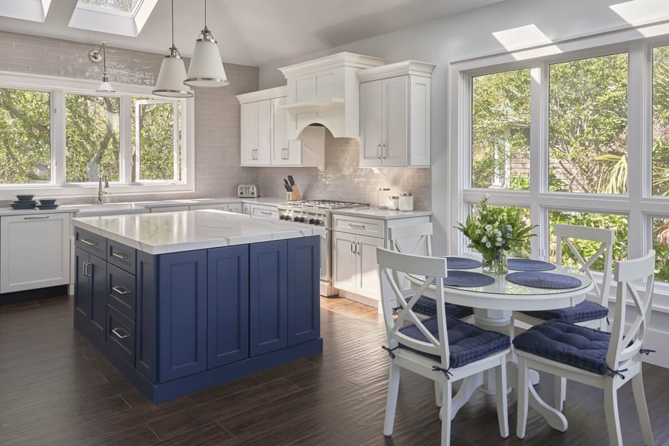 Breakfast area and kitchen