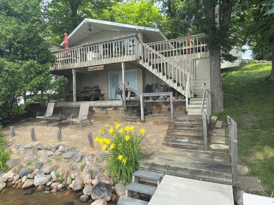 Guests can lounge on the dock or enjoy the Rave swimming raft in the lake.