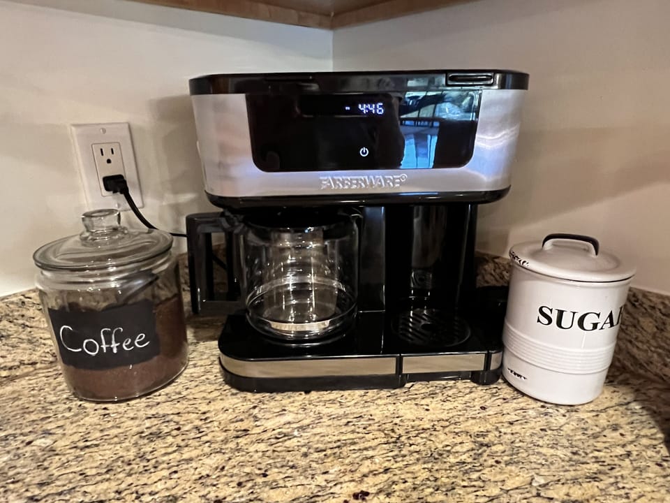 carafe brew coffee and 1 shot pods coffee maker