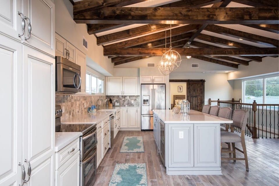 This kitchen is a chef’s delight and a rare find on Siesta Key. SS Viking fridge