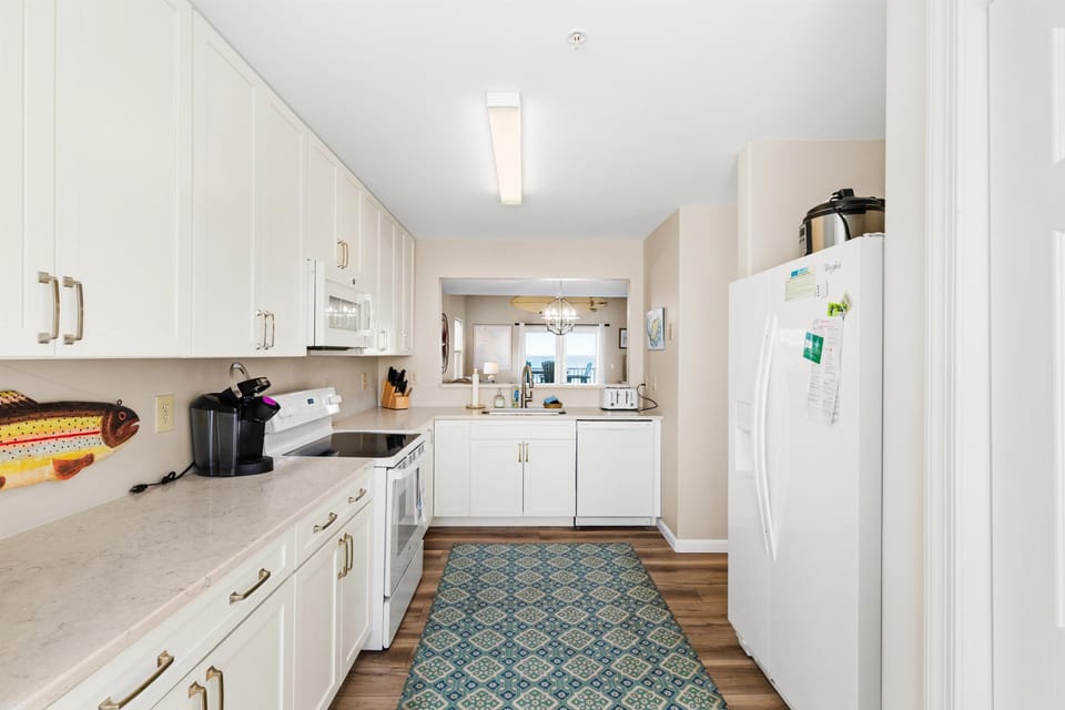 Full Kitchen