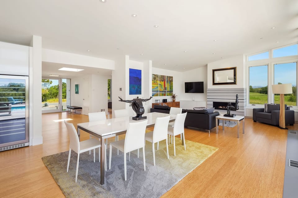 The Ultimate Dinning Room View