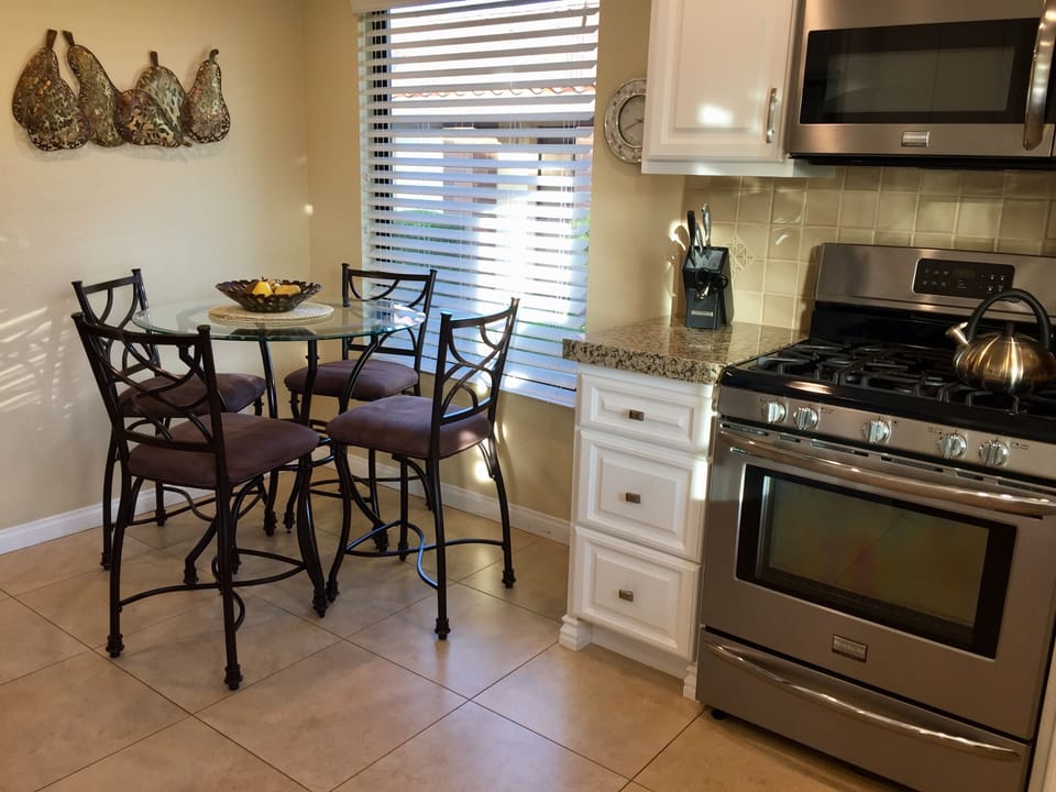 The kitchen eating area