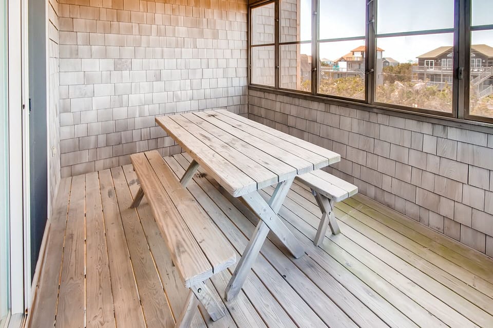 Surf-or-Sound-Realty-Drifting-Dunes-593-Screened-Porch