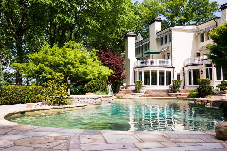 Saltwater Pool with Hot Tub
