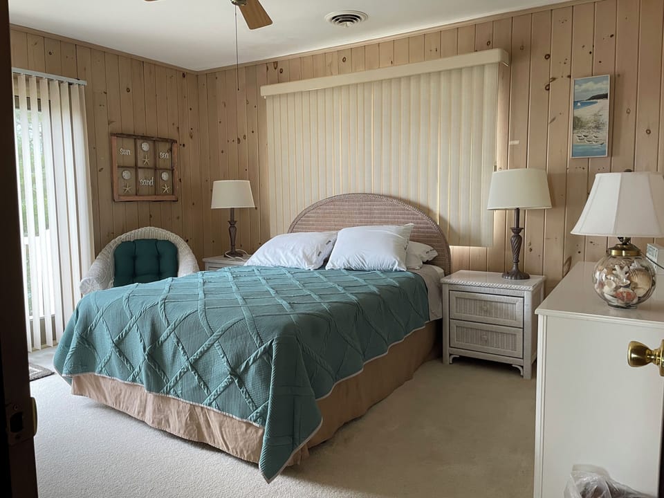 Views of the ocean from bed
