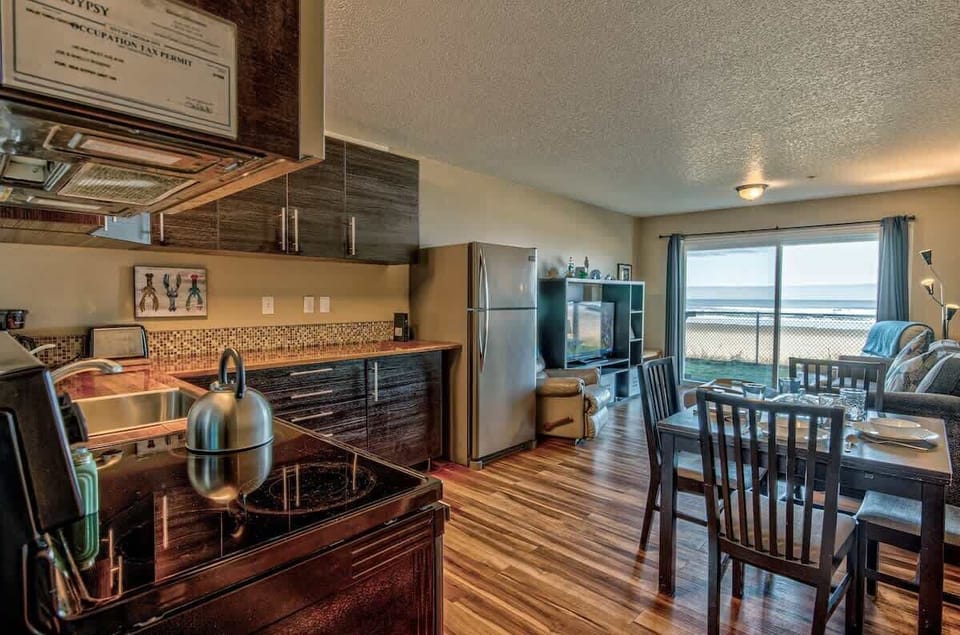 Enjoy ocean views while you cook and eat