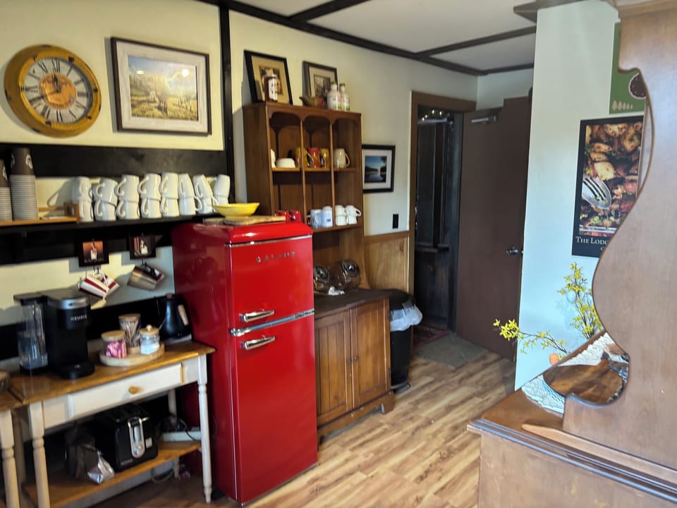 Coffee room off the DR - complimentary Keurig/cereal/Microwave - not a kitchen.