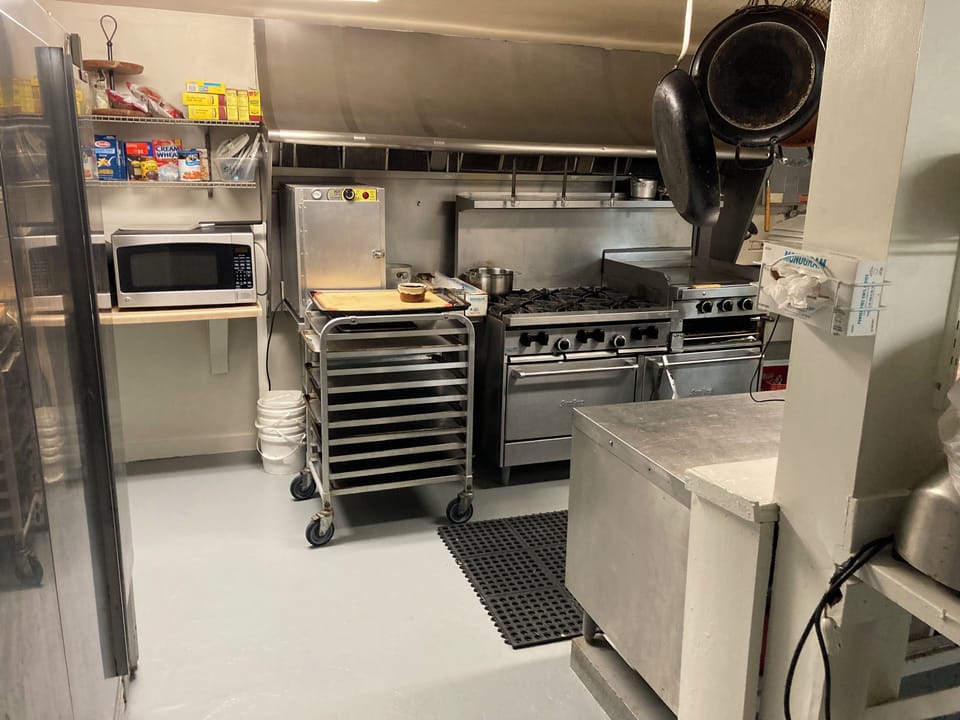 Commercial kitchen