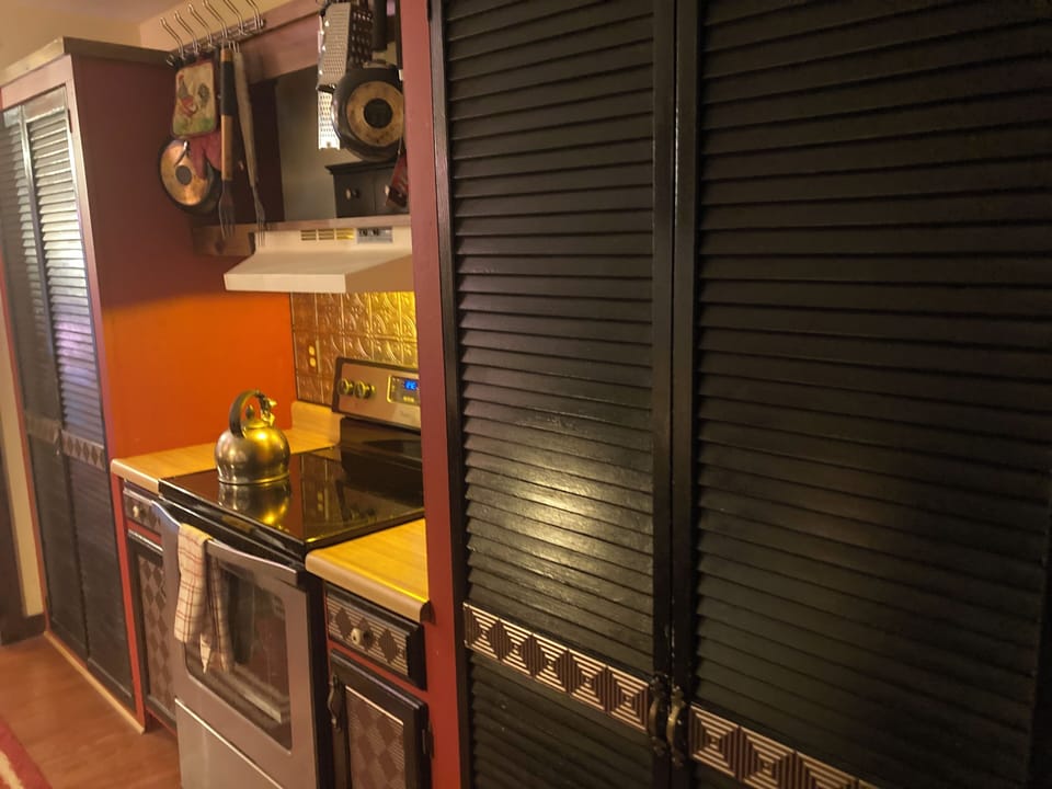 Galley kitchen in the Apt suite