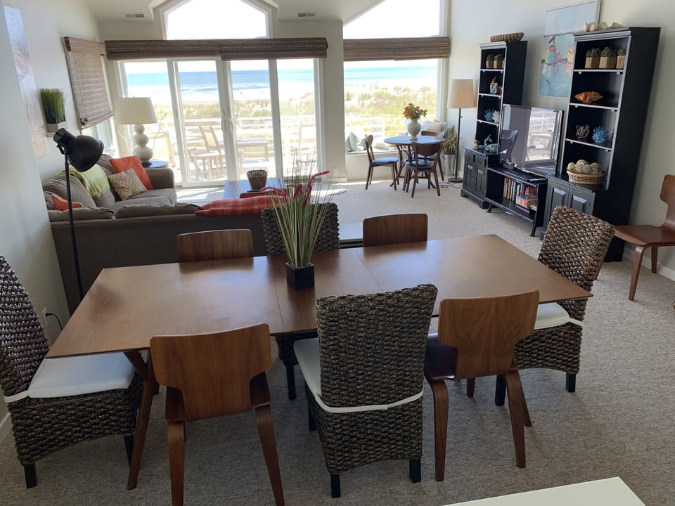 Northside Townhouse Great Room with ocean views