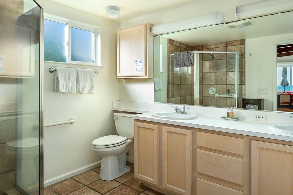 Main House, Master Bath