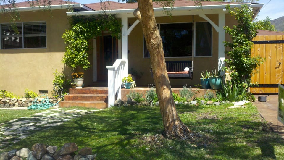 Garden Bungalow Porch
