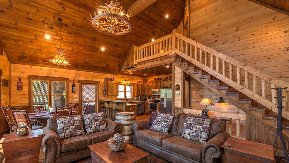 Luxury Retreat Offering Spacious Living and Entertaining for Family and Friends