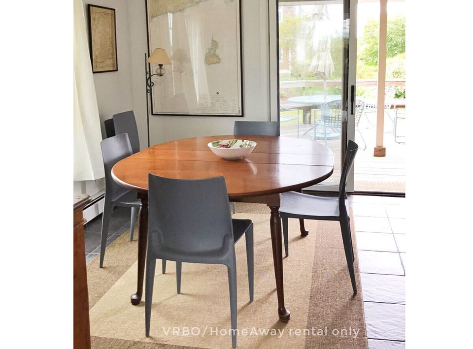 Dining area and back deck. (Dining table expands with leaves)