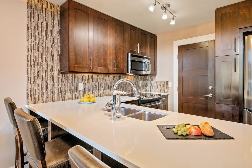 Kitchen with dining counter