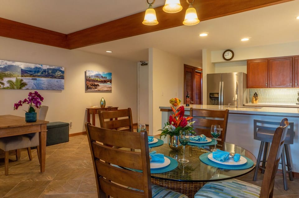 Open airy feel with amazing pictures of famous Kauai scenery.