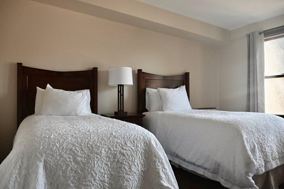 VER 2 2 twin Bedroom