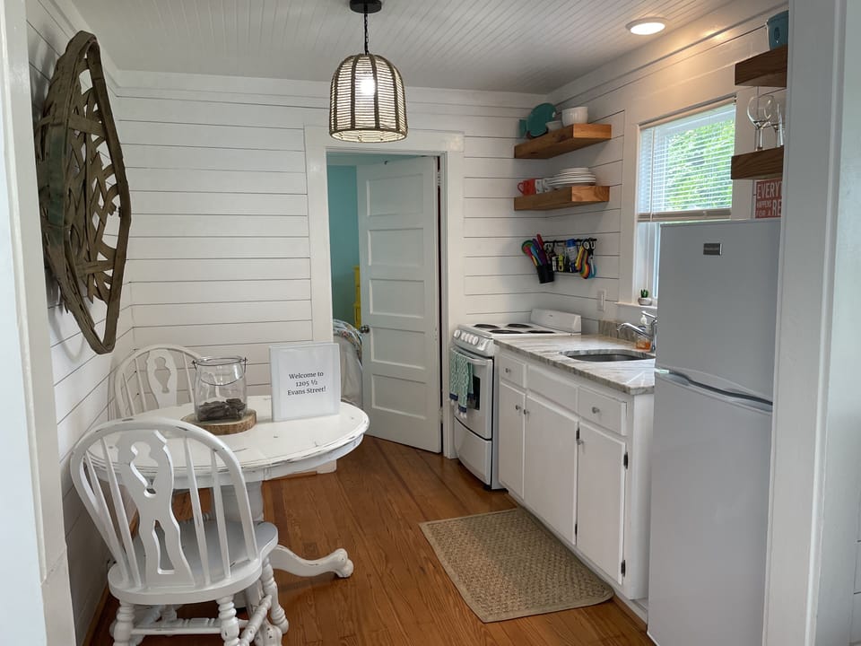 Kitchen and dining space 