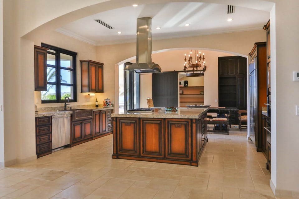 Kitchen into the dining room area