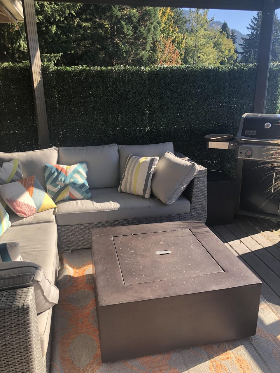 Upper Patio Lounge and BBQ