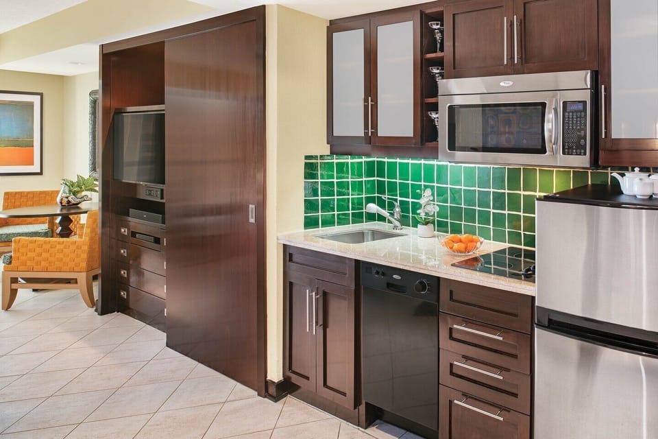 Kitchenette in the 2nd bedroom suite