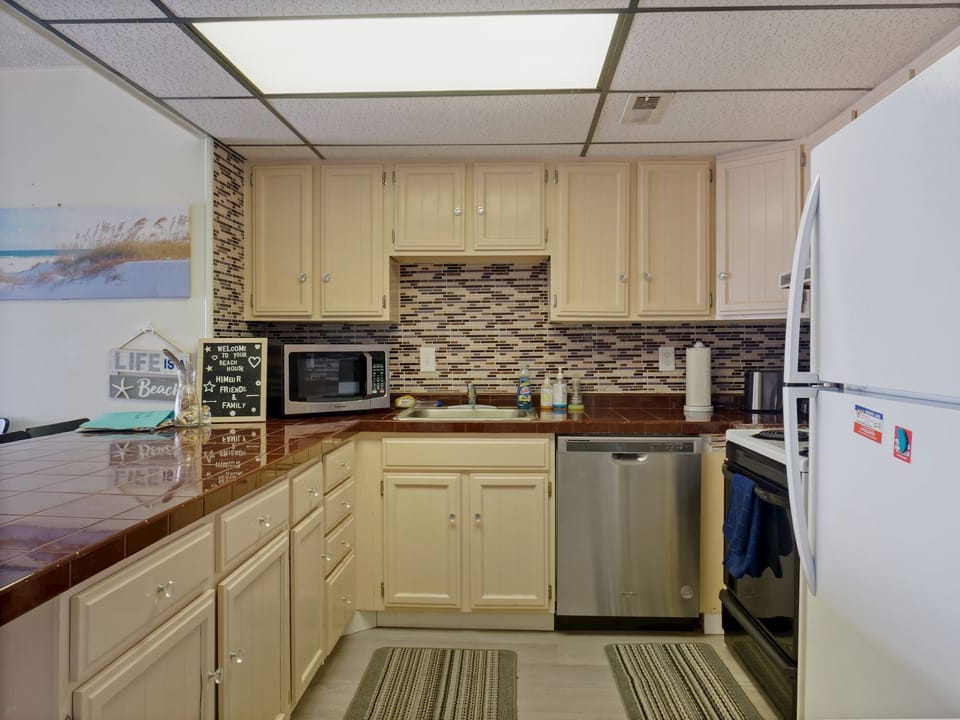 Kitchen 2