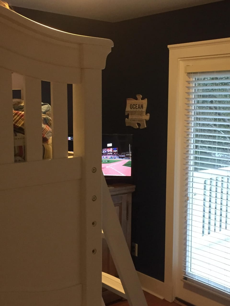 Smart tv and PS4 in bunk room and access to upper deck