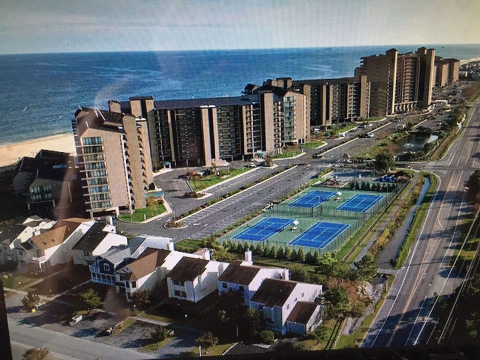 Sea Colony high rises are the only ones in Bethany. Edgewater is the tallest.
