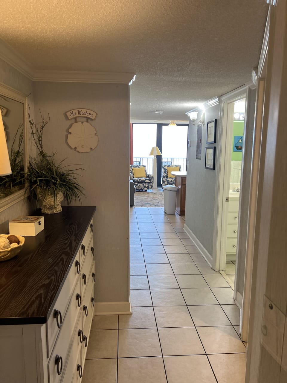 Entrance / hallway 
