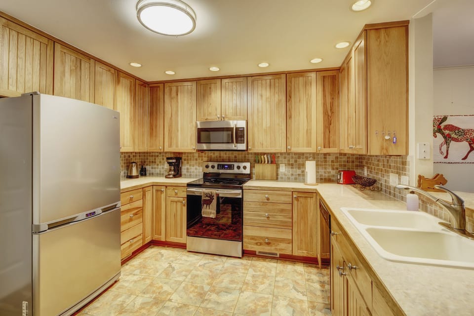 Cook a fantastic meal in the fully stocked kitchen with all new appliances.