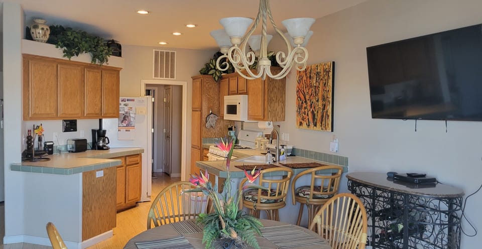 Kitchen and dining area 
