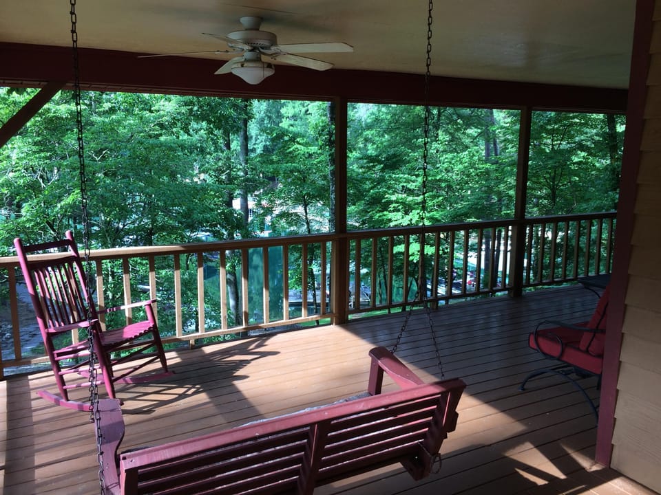 Upper Deck Swing