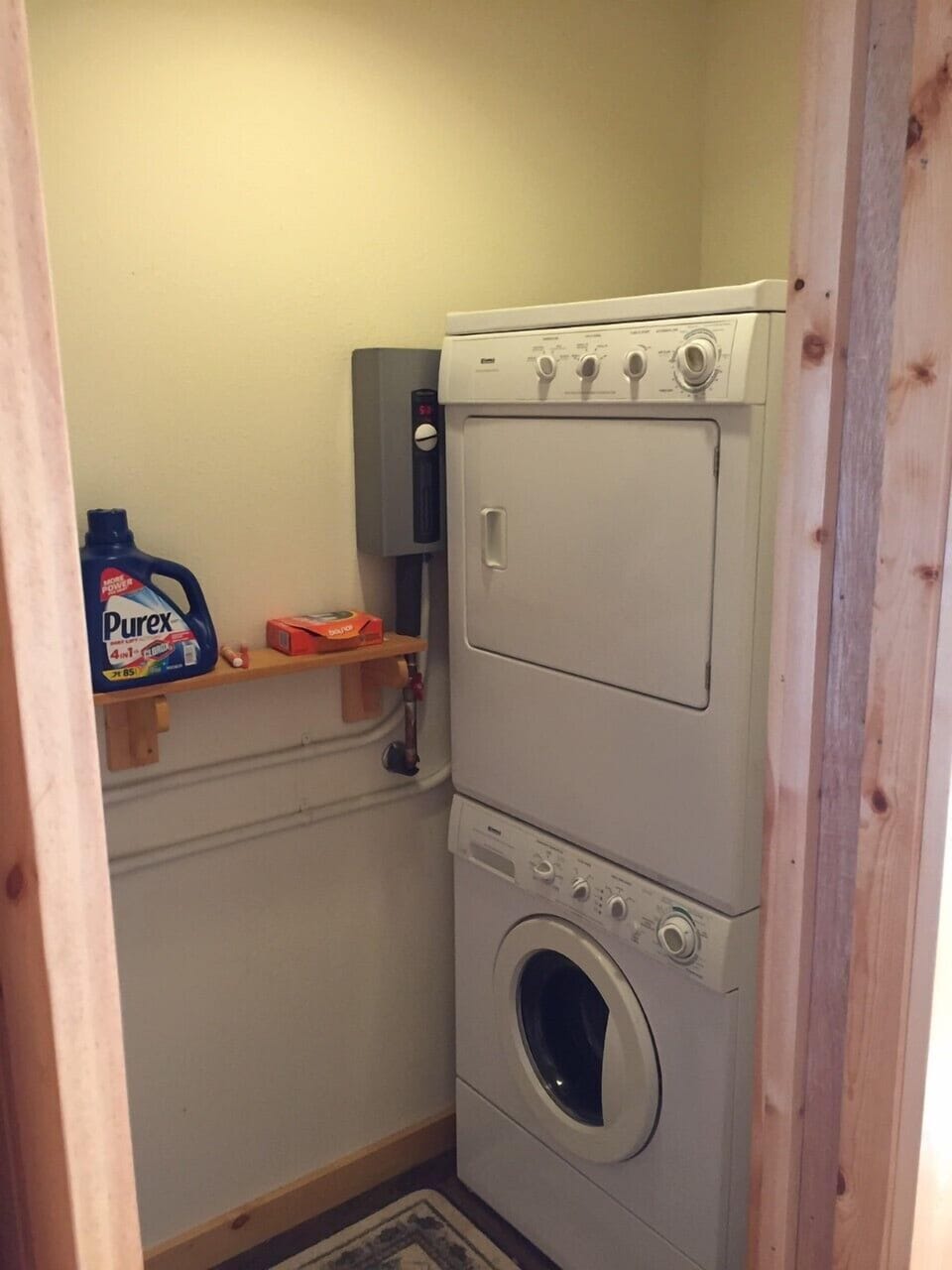 Laundry room. Laundry soap and dryer sheets provided
