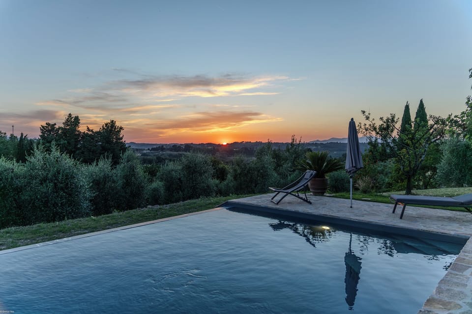 Tramponto dalla piscina