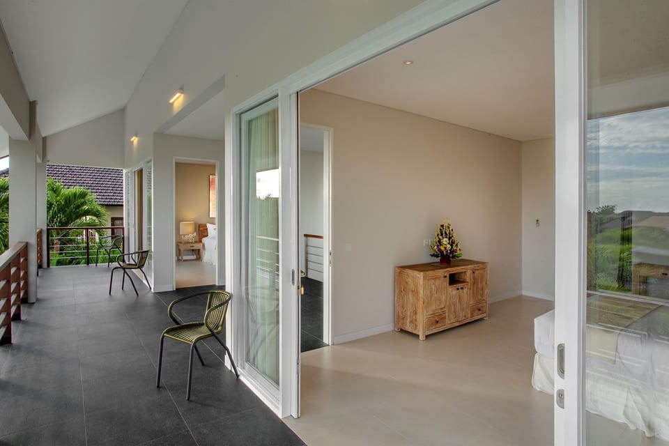 Luxury 3 BR Villa Canggu 5 Mins to Beach
