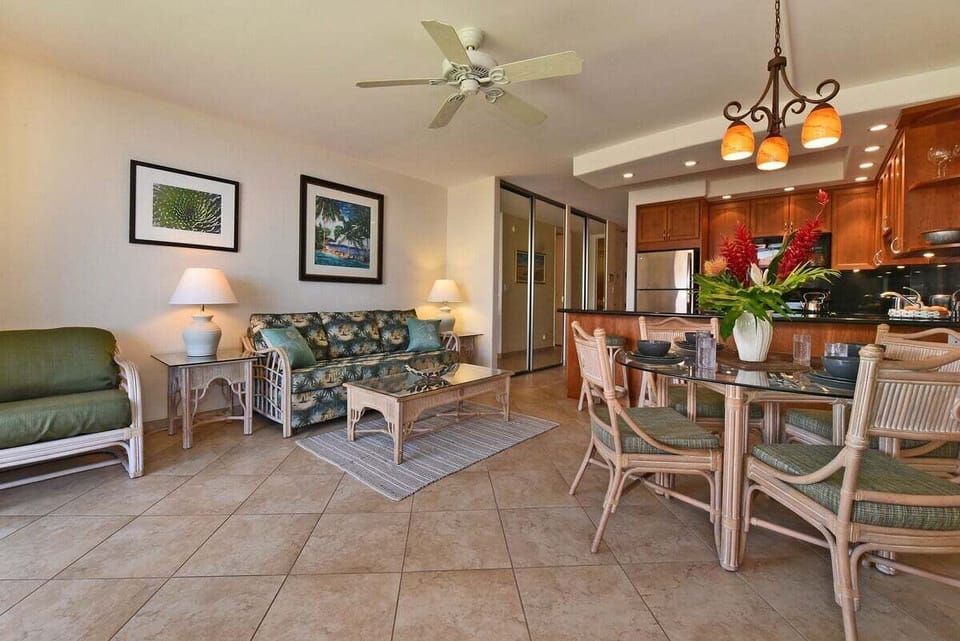 Papakea K306 living area 3