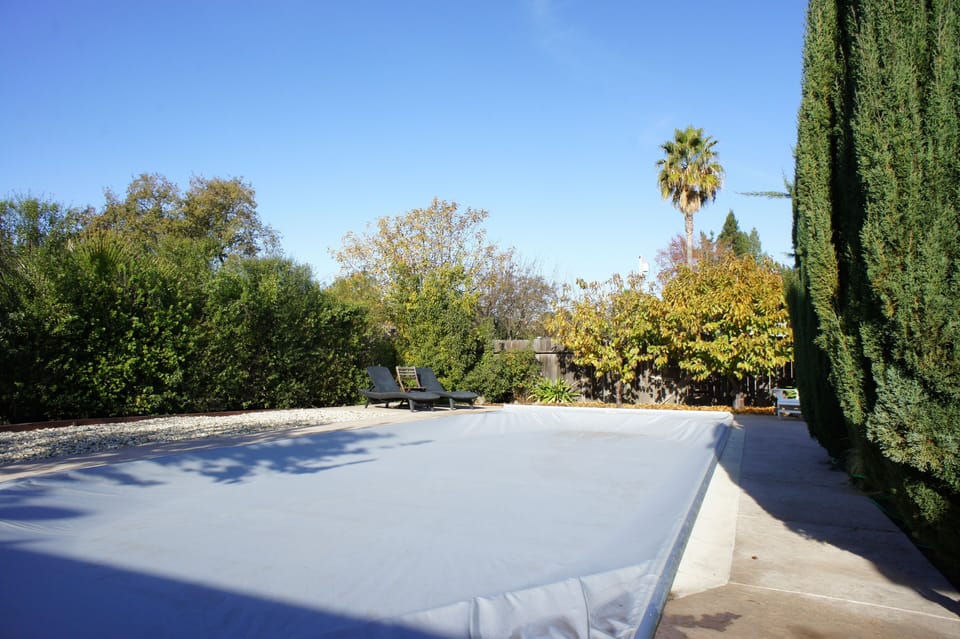Automatic cover keep pool warm and is great for families with children.