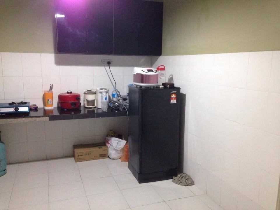 Aeon Tebrau Homestay & Hotel