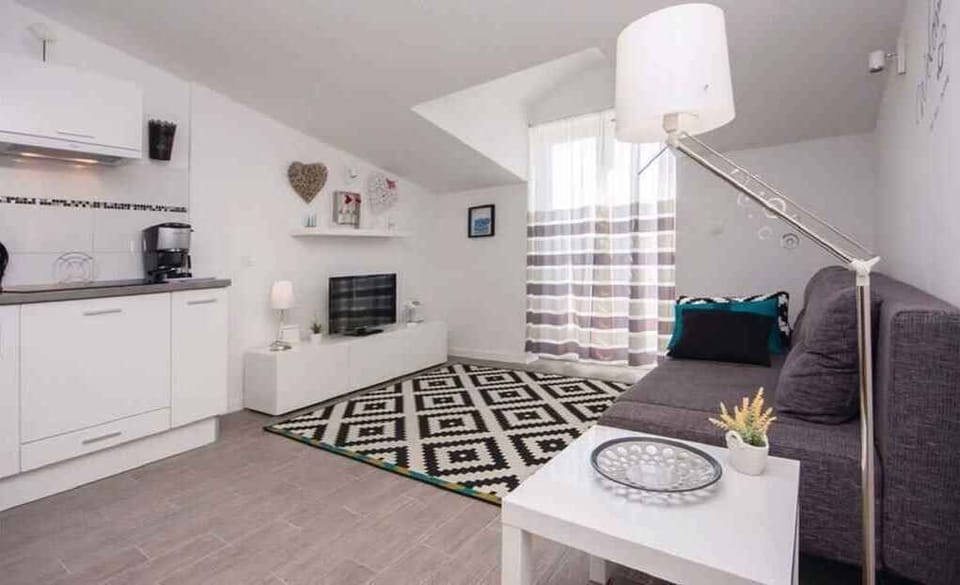 living/bedroom