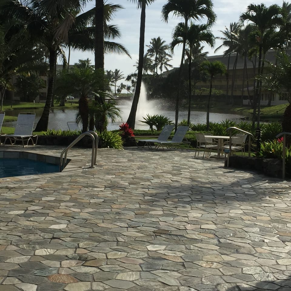 Relax in our Villas' spa by the lagoon.
 