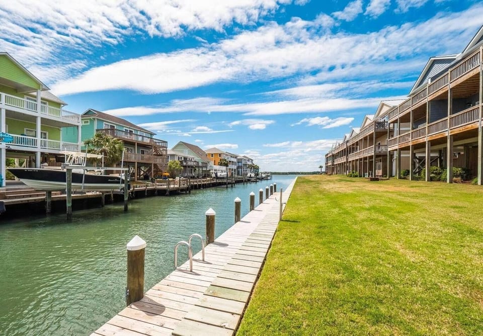 Keep your boat in the water right by the house for your entire stay.