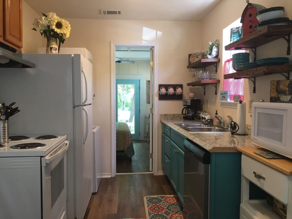 Kitchen:  fully equipped.
Just bring food
