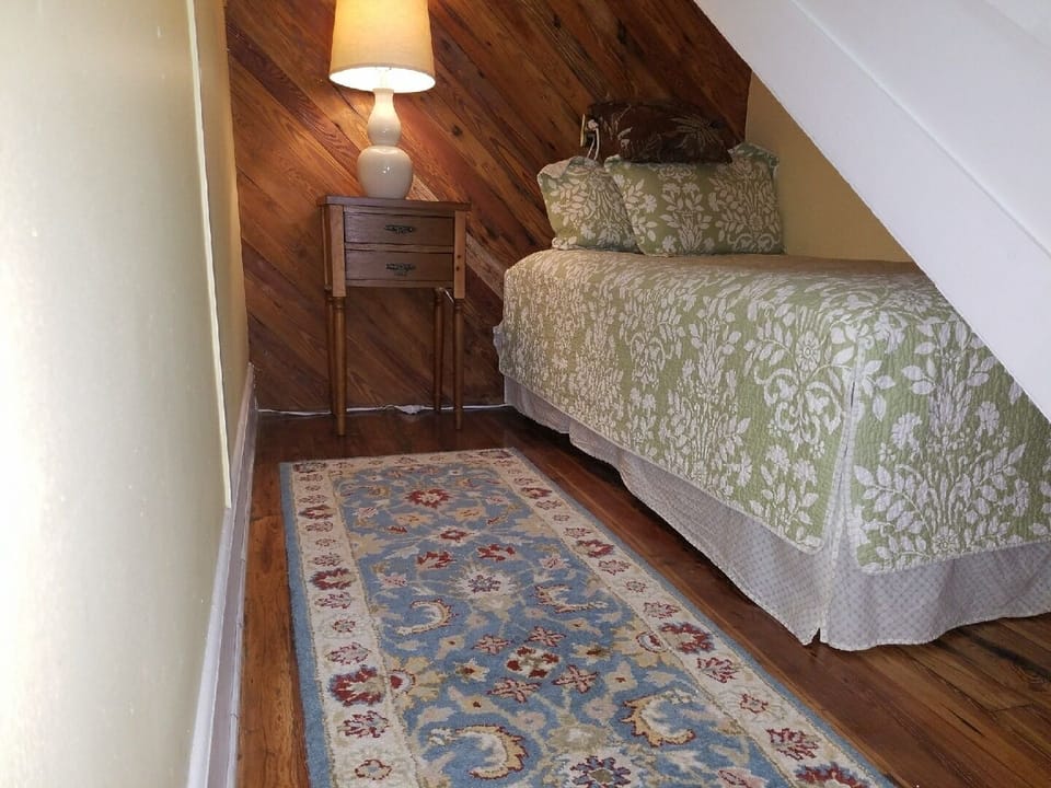 Harry Potter bed under the stairs