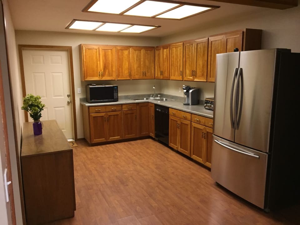 2nd full Kitchen in finished basement with new fridge